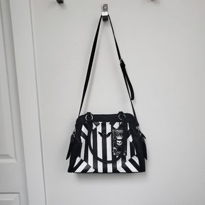 NWT Killstar Never Trust the Living purse